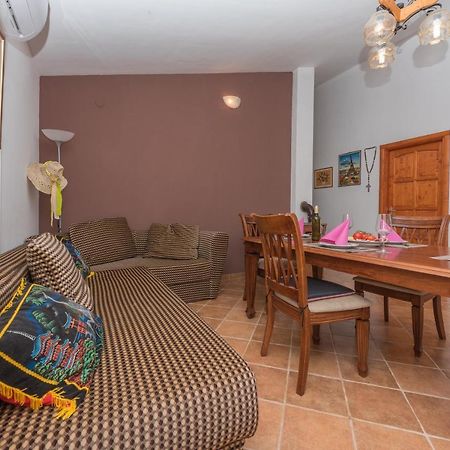 Holiday Home Frane Slivno  Экстерьер фото