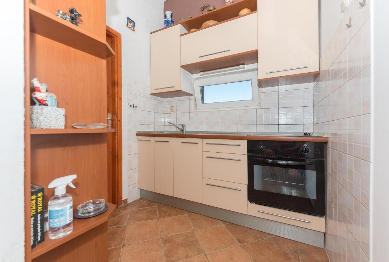 Holiday Home Frane Slivno  Экстерьер фото